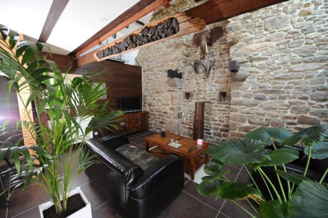 Le Domaine De Saint-Thomin Bed and Breakfast Nostang Exteriör bild