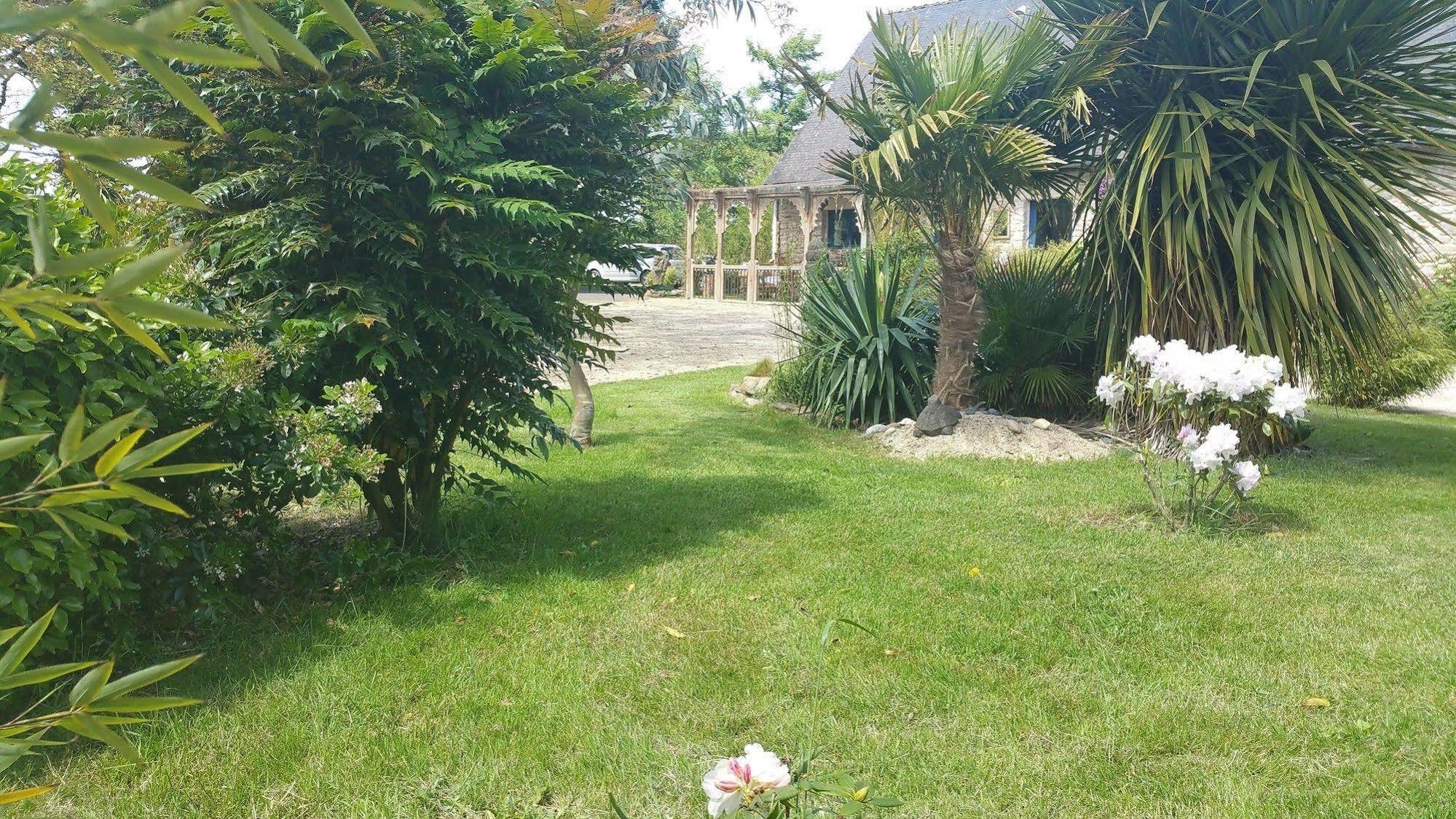 Le Domaine De Saint-Thomin Bed and Breakfast Nostang Exteriör bild